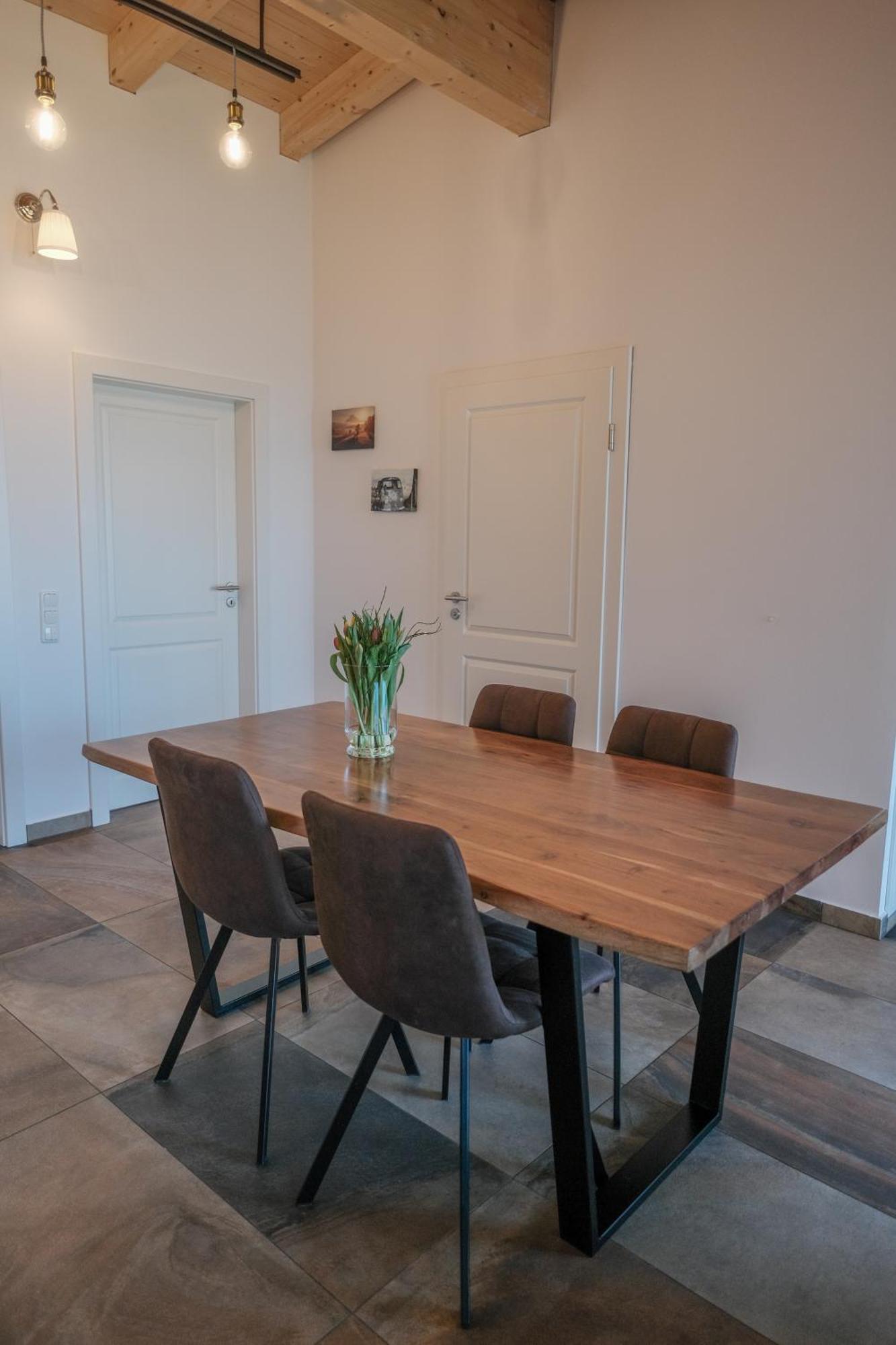 Attwengerhof Apartment เทราน์เคอร์เคน ภายนอก รูปภาพ